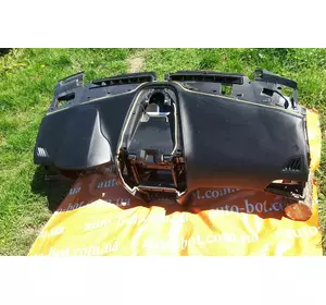 Торпедо передняя панель. Подушка безопасности airbag пассжира ford edge