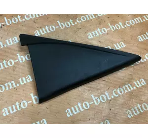 Накладка дверей задньої лівої SsangYong Korando C Накладка дверей задньої лівої SsangYong Korando C