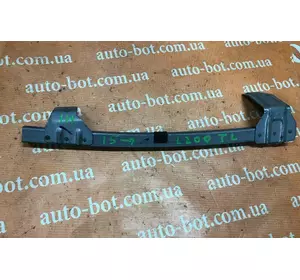 Напрямна скла дверей задніх лівих Mitsubishi L200 2015- Напрямна скла дверей задніх лівих Mitsubishi L200 2015-