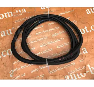 Ущільнювач дверного отвору задній Audi Q7 Ущільнювач дверного отвору задній Audi Q7