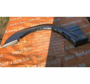 Накладка заднього правого крила Hyundai galloper Накладка заднього правого крила Hyundai galloper