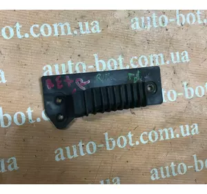 Кронштейн заднього бампера правий SsangYong Rexton Кронштейн заднього бампера правий SsangYong Rexton