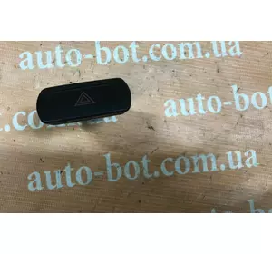 Кнопка аварійної сигналізації SsangYong Rexton Кнопка аварійної сигналізації SsangYong Rexton