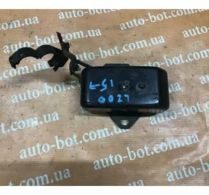 Подушка двигуна Mitsubishi L200 1093A165 Подушка двигуна Mitsubishi L200 1093A165