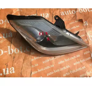 Фара передня права SsangYong Rexton W Фара передня права SsangYong Rexton W