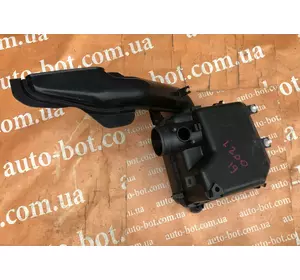 Корпус повітряного фільтра Mitsubishi L200 Корпус повітряного фільтра Mitsubishi L200