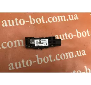 Датчик удару Nissan Note (E11) 98830AY00A Датчик удару Nissan Note (E11) 98830AY00A