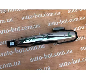 Ручка задней левой двери наружная Mitsubishi L200 Ручка задней левой двери наружная Mitsubishi L200