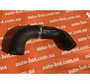 Патрубок интеркулера Nissan Patrol Y61 14469VC104 Патрубок интеркулера Nissan Patrol Y61 14469VC104
