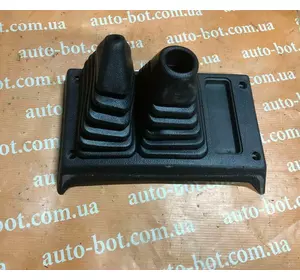 Пыльник рычагов КПП и раздаточной коробки Hyundai galloper Пыльник рычагов КПП и раздаточной коробки Hyundai galloper