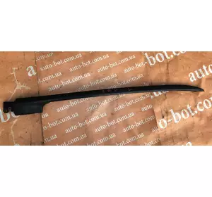 Молдинг лобового стекла левый Honda CR-V II Молдинг лобового стекла левый Honda CR-V II