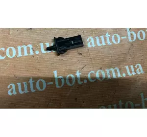 Концевик бардачка Toyota Land Cruiser Prado 120 Концевик бардачка Toyota Land Cruiser Prado 120