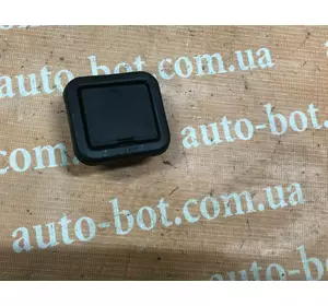 Заглушка в багажник SsangYong Rexton Заглушка в багажник SsangYong Rexton