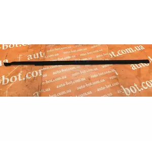 Молдинг стекла двери наружный задний правый Volkswagen Passat B4 Молдинг стекла двери наружный задний правый Volkswagen Passat B4