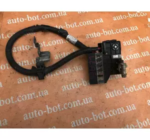 Клемма аккумулятора плюсовая Nissan Leaf Клемма аккумулятора плюсовая Nissan Leaf