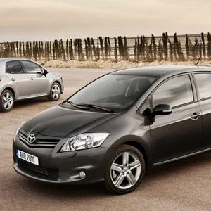 Запчастини Toyota Auris Запчастини Toyota Auris